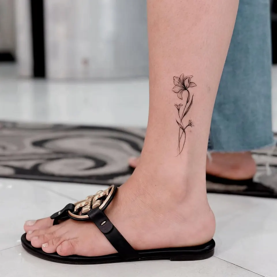 Minimal tattoo by Kamz Inkzone